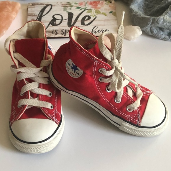 Converse Other - Classic Converse Allstar Hightops size 6